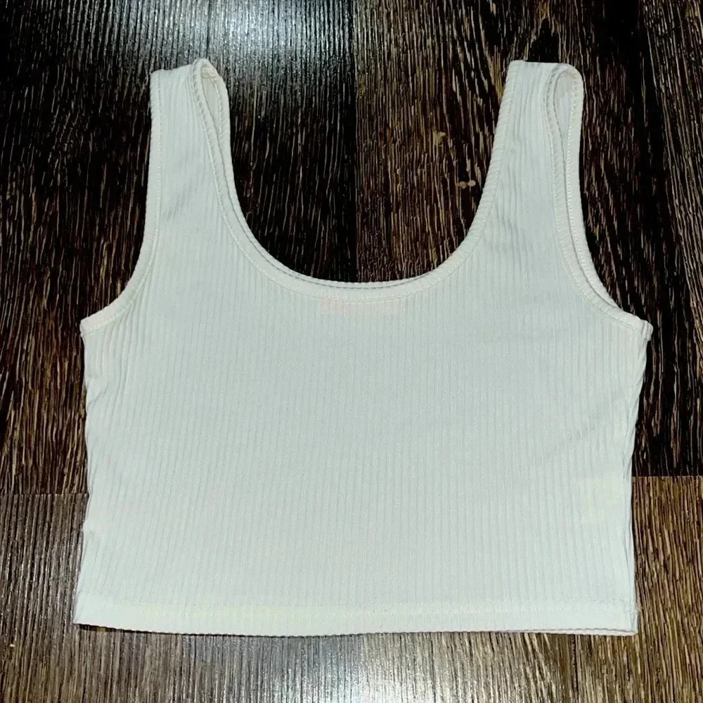 Romwe XS white crop top